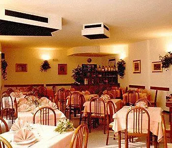Albergo Al Cacciatore Desenzano del Garda Hotel