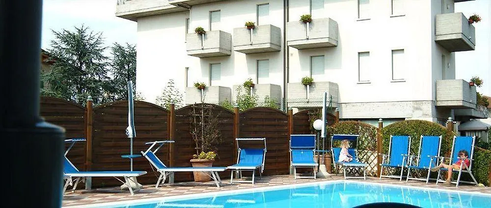 *** Hotel Albergo Al Cacciatore Desenzano del Garda Italien