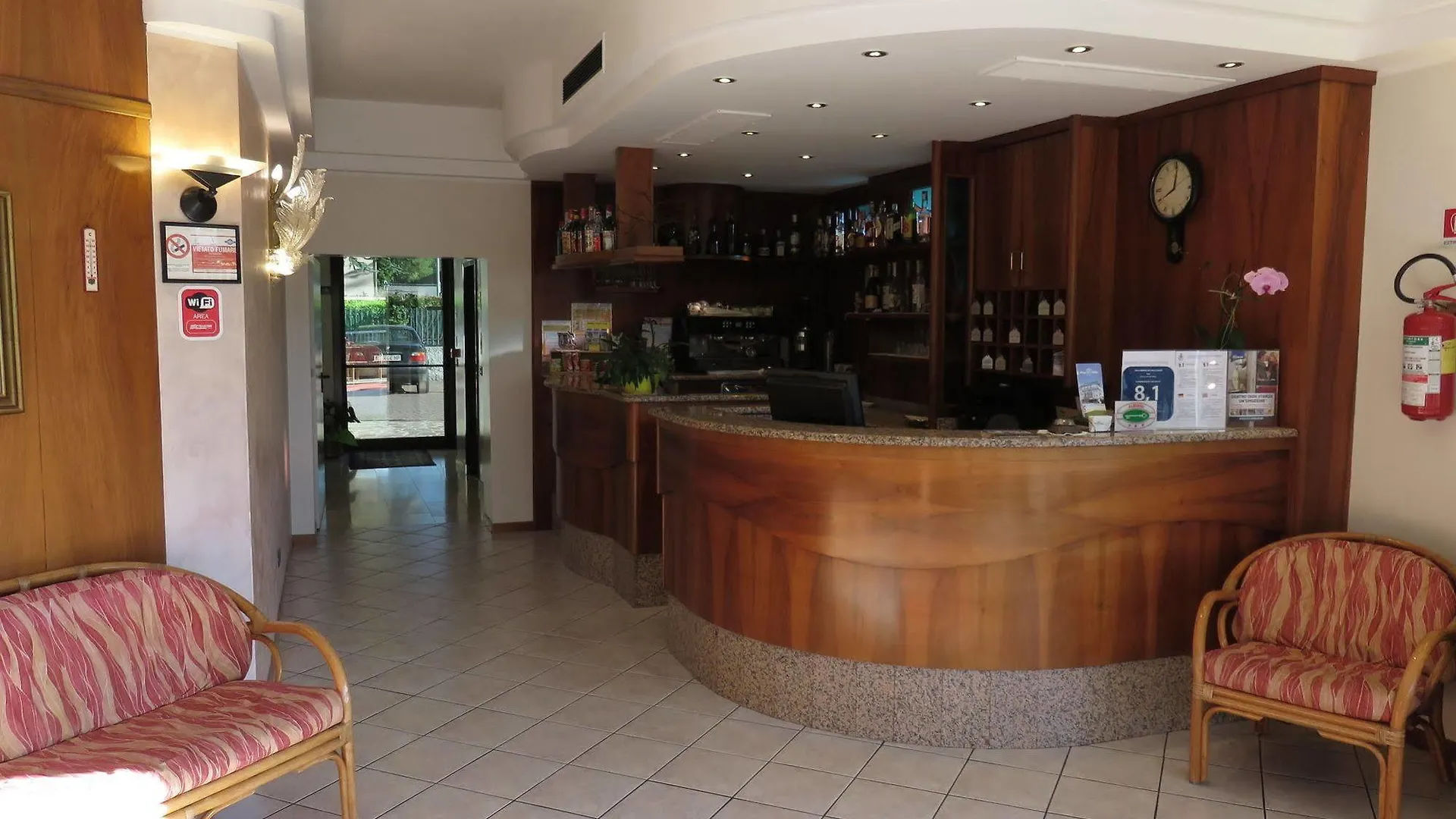 Albergo Al Cacciatore Desenzano del Garda Hotel