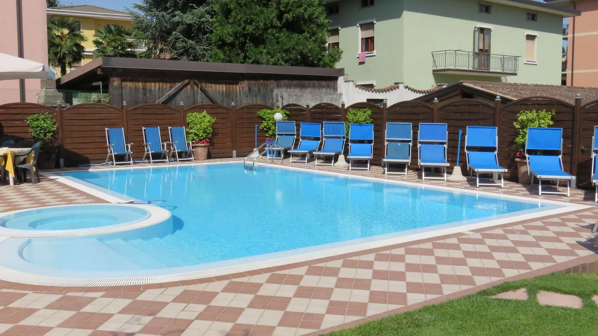 Albergo Al Cacciatore Desenzano del Garda Hotel