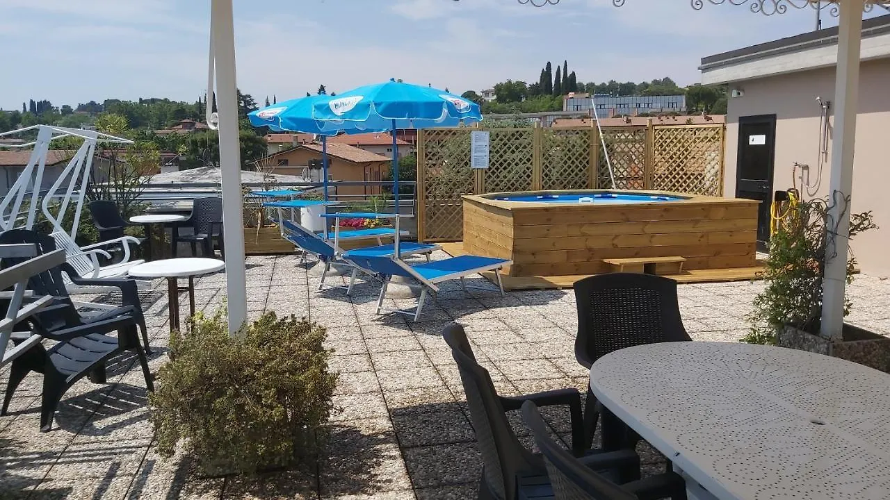 Albergo Al Cacciatore Desenzano del Garda Hotel