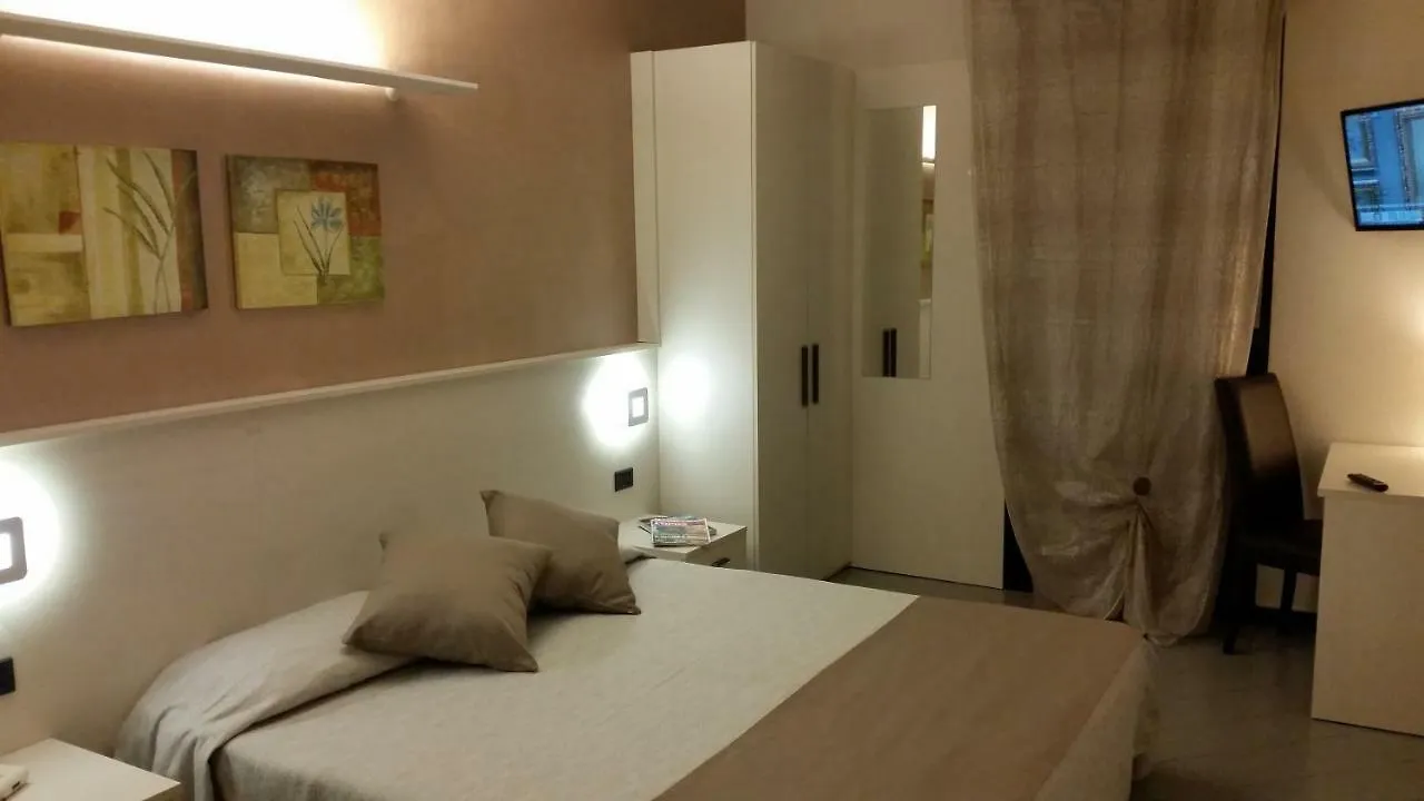 Albergo Al Cacciatore Desenzano del Garda Hotel